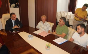 HAYIRSEVER DİNÇER AKYALI’DAN EĞİTİME DESTEK